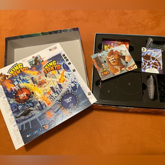 King of Tokyo Game - Picture 4 of 4